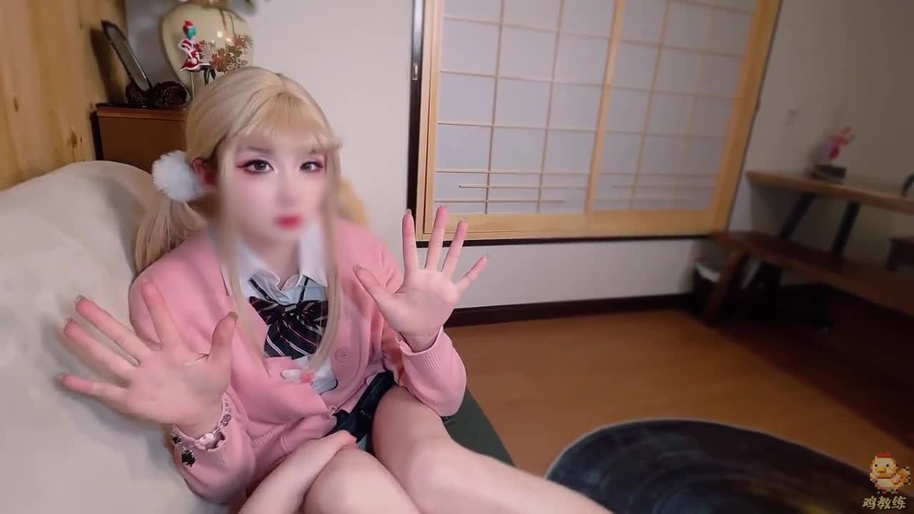 【鸡教练】金发JK辣妹裸足足交诱惑男友被她榨干了